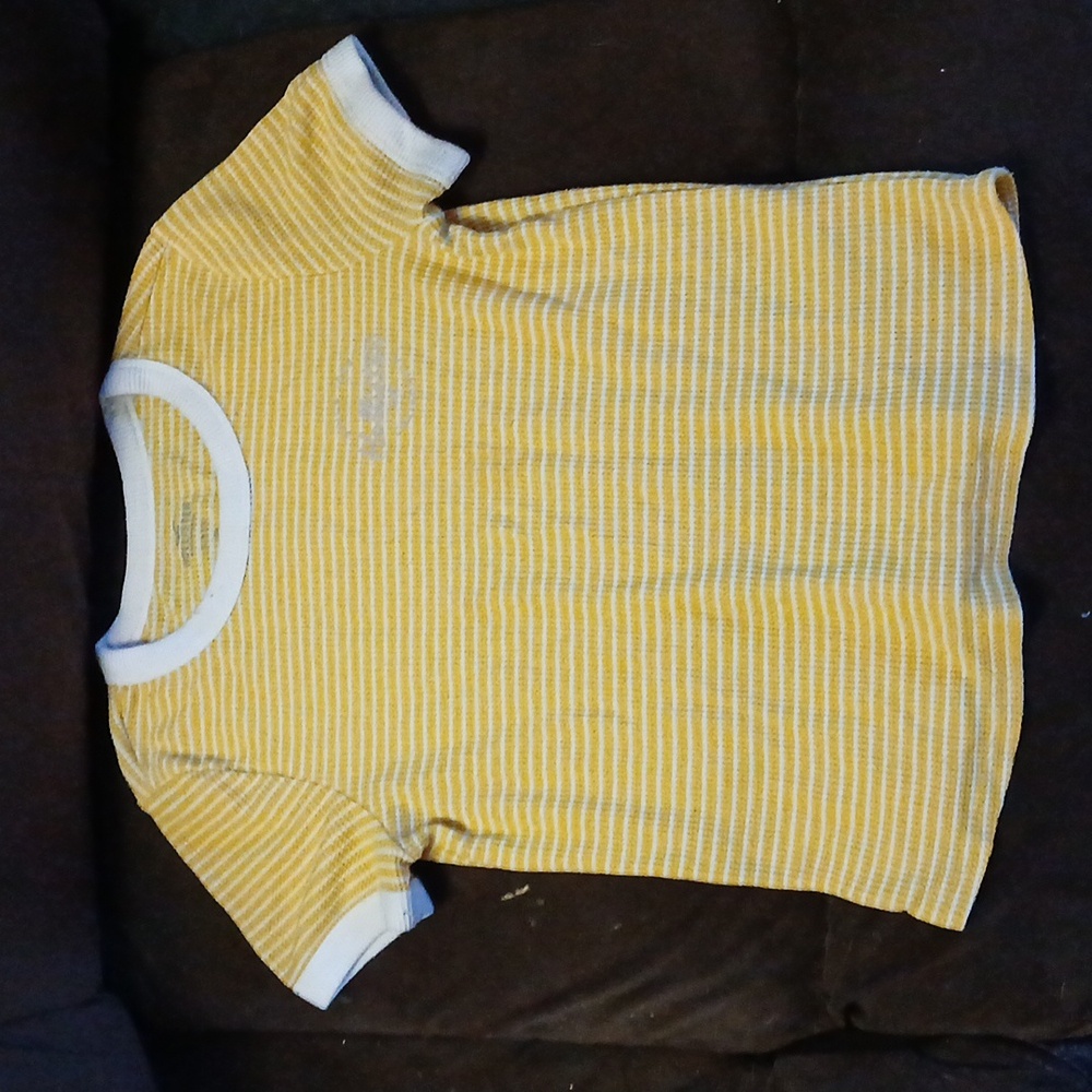 Slim fit Hollister yellow striped tee